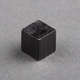 8mm Wooden Cube Black