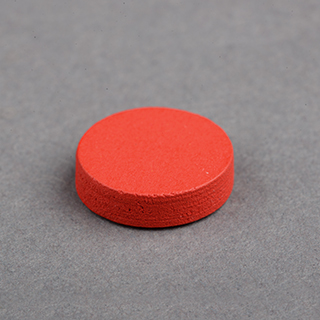 15X15X4mm Wooden Disc Red